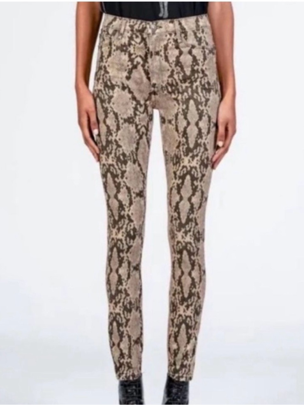 Black Orchid Skinny Jeans NWT
